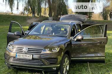 Позашляховик / Кросовер Volkswagen Touareg 2016 в Шаргороді