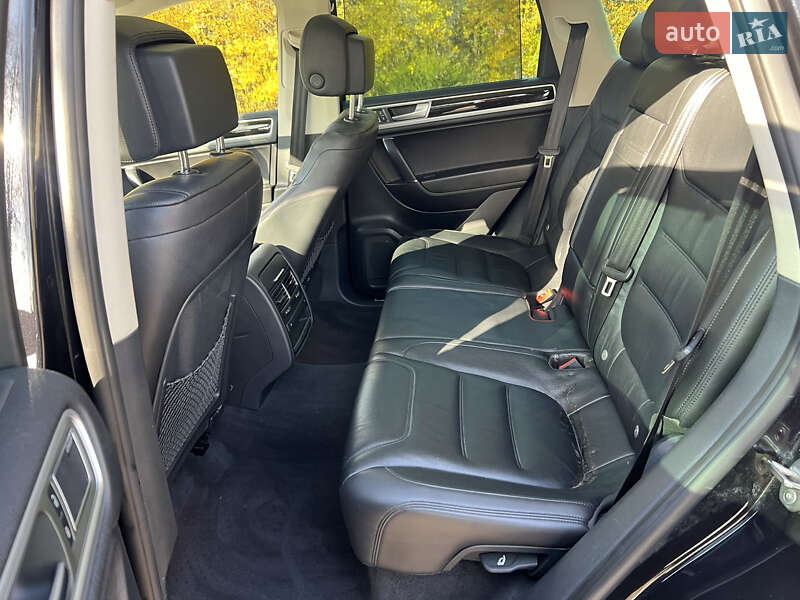 Внедорожник / Кроссовер Volkswagen Touareg 2015 в Хмельницком фото 22 Внедорожник / Кроссовер Volkswagen Touareg 2015 в Хмельницком