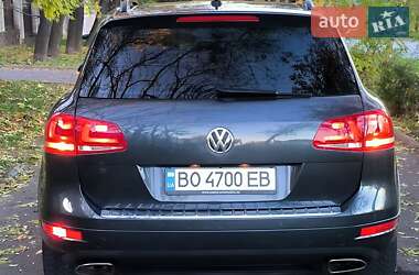 Позашляховик / Кросовер Volkswagen Touareg 2013 в Чернівцях