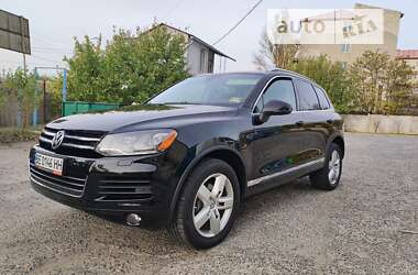 Позашляховик / Кросовер Volkswagen Touareg 2014 в Миколаєві