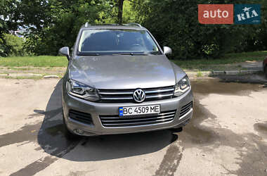 Позашляховик / Кросовер Volkswagen Touareg 2011 в Львові