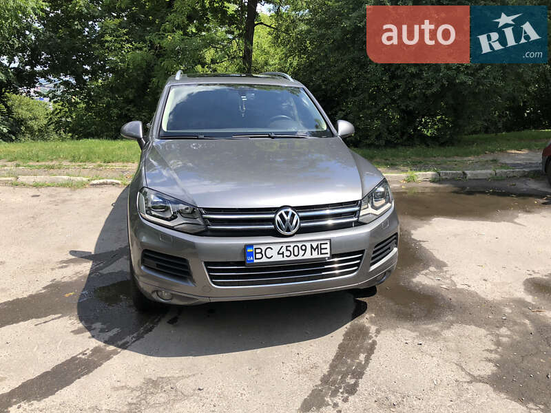 Позашляховик / Кросовер Volkswagen Touareg 2011 в Львові