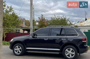 Позашляховик / Кросовер Volkswagen Touareg 2010 в Великій Новосілці