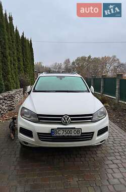 Позашляховик / Кросовер Volkswagen Touareg 2012 в Львові