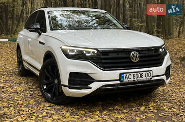 Позашляховик / Кросовер Volkswagen Touareg 2019 в Луцьку