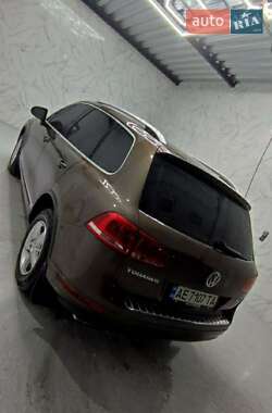 Внедорожник / Кроссовер Volkswagen Touareg 2011 в Днепре