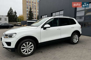 Позашляховик / Кросовер Volkswagen Touareg 2017 в Вінниці