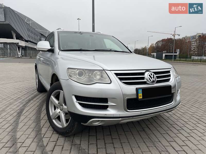 Позашляховик / Кросовер Volkswagen Touareg 2008 в Львові