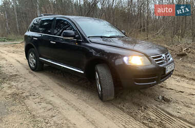 Внедорожник / Кроссовер Volkswagen Touareg 2006 в Киеве