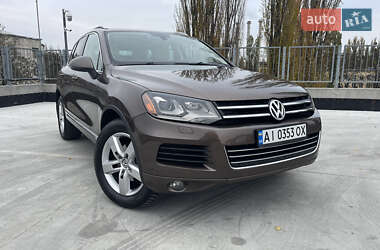 Позашляховик / Кросовер Volkswagen Touareg 2012 в Києві