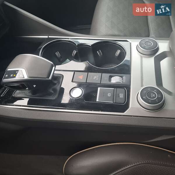Позашляховик / Кросовер Volkswagen Touareg 2019 в Черкасах фото 5 Позашляховик / Кросовер Volkswagen Touareg 2019 в Черкасах
