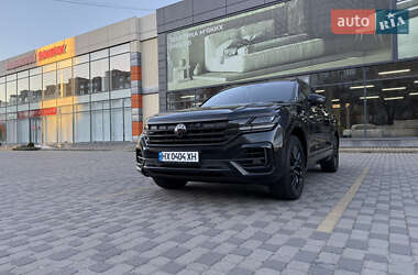 Позашляховик / Кросовер Volkswagen Touareg 2019 в Хмельницькому