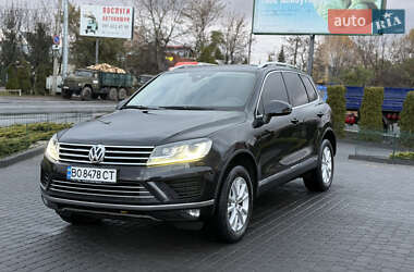 Позашляховик / Кросовер Volkswagen Touareg 2014 в Хмельницькому