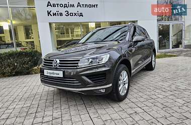 Позашляховик / Кросовер Volkswagen Touareg 2017 в Києві