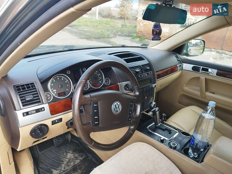 Позашляховик / Кросовер Volkswagen Touareg 2006 в Вінниці