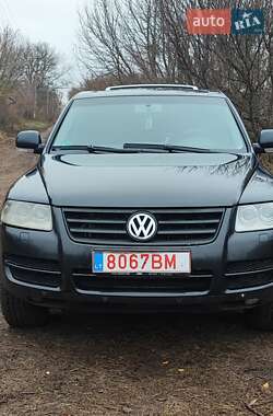 Внедорожник / Кроссовер Volkswagen Touareg 2004 в Сумах