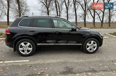 Внедорожник / Кроссовер Volkswagen Touareg 2012 в Ромнах