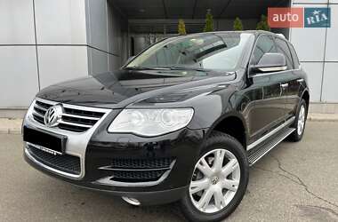 Позашляховик / Кросовер Volkswagen Touareg 2008 в Києві