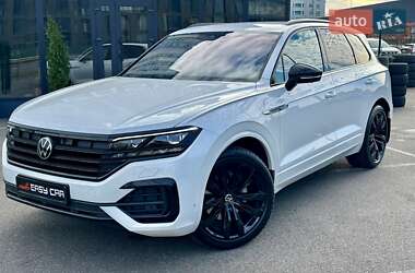 Позашляховик / Кросовер Volkswagen Touareg 2023 в Києві