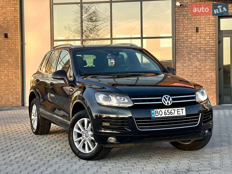 Позашляховик / Кросовер Volkswagen Touareg 2011 в Тернополі