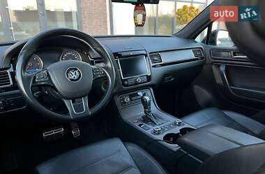 Позашляховик / Кросовер Volkswagen Touareg 2011 в Тернополі