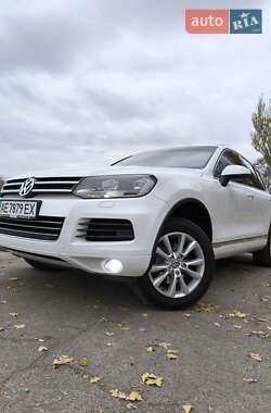 Позашляховик / Кросовер Volkswagen Touareg 2012 в Павлограді