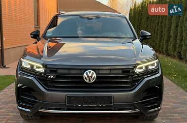 Внедорожник / Кроссовер Volkswagen Touareg 2019 в Киеве