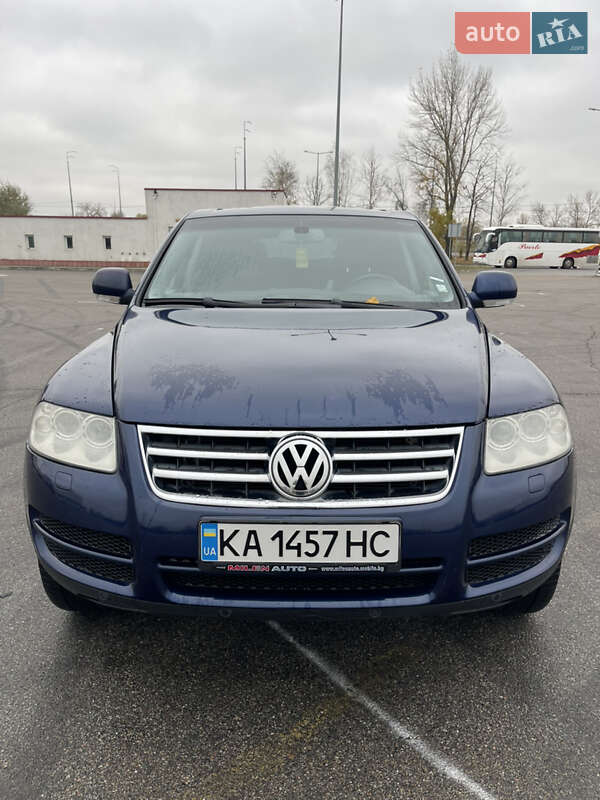 Внедорожник / Кроссовер Volkswagen Touareg 2004 в Киеве