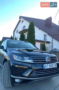 Позашляховик / Кросовер Volkswagen Touareg 2014 в Надвірній