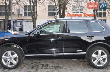 Внедорожник / Кроссовер Volkswagen Touareg 2011 в 
