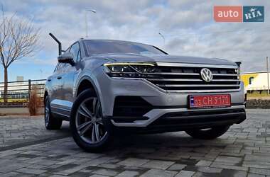 Позашляховик / Кросовер Volkswagen Touareg 2018 в Луцьку