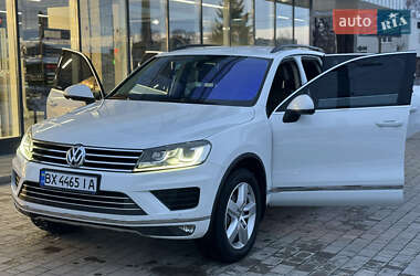 Внедорожник / Кроссовер Volkswagen Touareg 2016 в Хмельницком