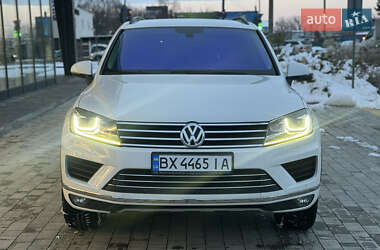 Внедорожник / Кроссовер Volkswagen Touareg 2016 в Хмельницком