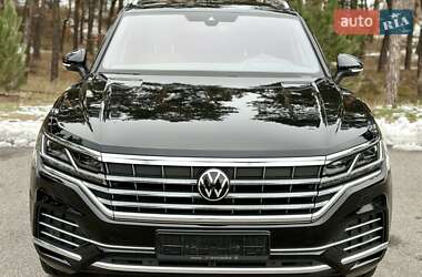 Внедорожник / Кроссовер Volkswagen Touareg 2021 в Киеве