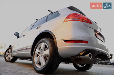 Внедорожник / Кроссовер Volkswagen Touareg 2014 в Дрогобыче