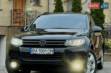 Внедорожник / Кроссовер Volkswagen Touareg 2012 в Кропивницком