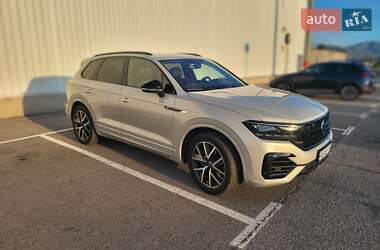 Позашляховик / Кросовер Volkswagen Touareg 2022 в Вінниці