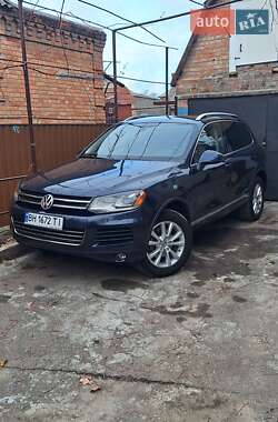 Внедорожник / Кроссовер Volkswagen Touareg 2012 в Кропивницком