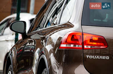 Позашляховик / Кросовер Volkswagen Touareg 2012 в Львові