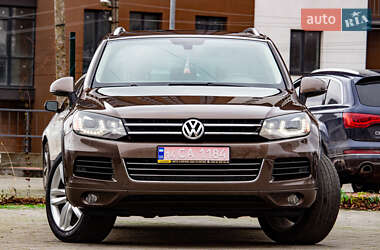 Позашляховик / Кросовер Volkswagen Touareg 2012 в Львові