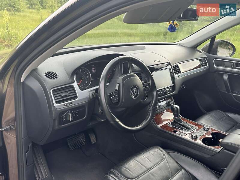 Внедорожник / Кроссовер Volkswagen Touareg 2011 в Белой Церкви фото 4 Внедорожник / Кроссовер Volkswagen Touareg 2011 в Белой Церкви