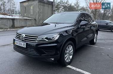 Внедорожник / Кроссовер Volkswagen Touareg 2016 в Киеве