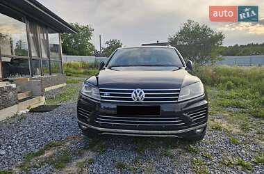 Внедорожник / Кроссовер Volkswagen Touareg 2016 в Львове