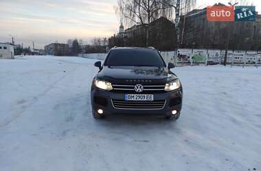 Внедорожник / Кроссовер Volkswagen Touareg 2013 в Конотопе