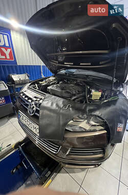 Внедорожник / Кроссовер Volkswagen Touareg 2010 в Черкассах