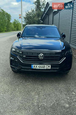 Внедорожник / Кроссовер Volkswagen Touareg 2021 в Киеве