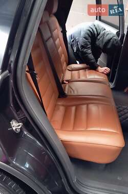 Внедорожник / Кроссовер Volkswagen Touareg 2006 в 