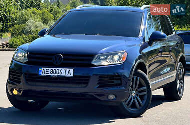 Внедорожник / Кроссовер Volkswagen Touareg 2011 в Кривом Роге