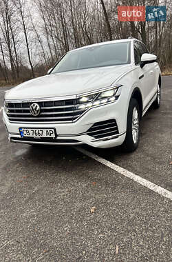 Внедорожник / Кроссовер Volkswagen Touareg 2019 в Киеве