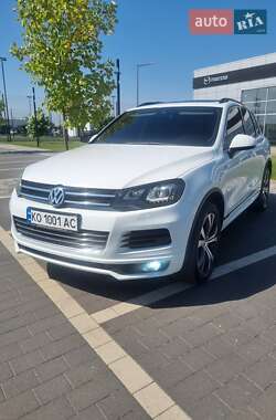 Позашляховик / Кросовер Volkswagen Touareg 2013 в Мукачевому